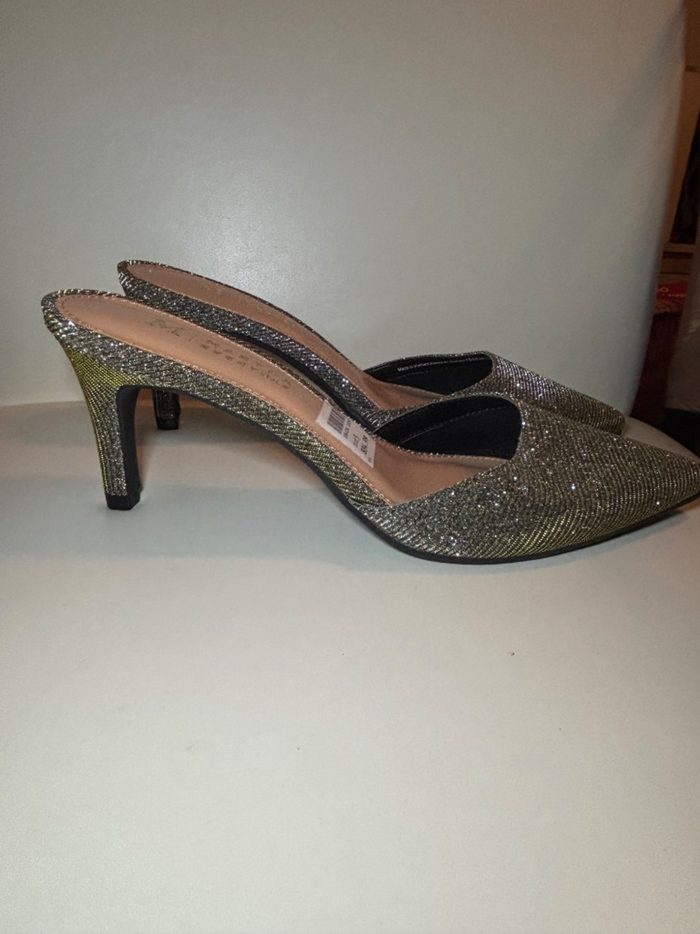 Shoes - Picture 2 of 6